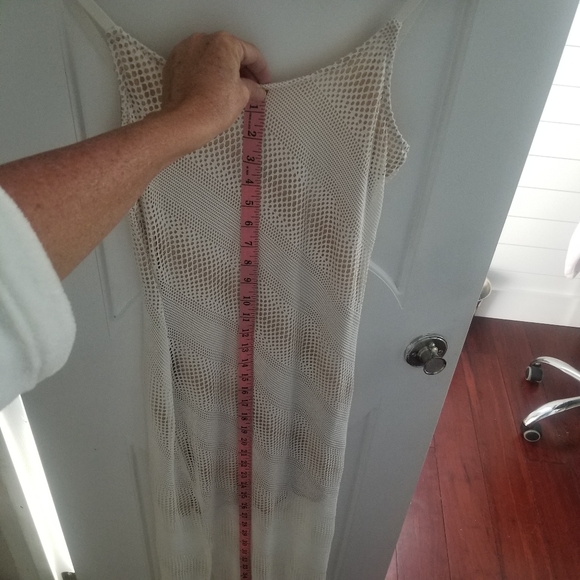 Dress - Picture 7 of 8